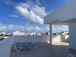 WIN DAY Playa - Hotel Express