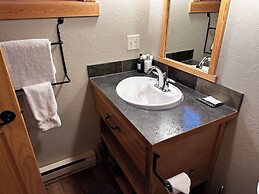 Chewuch Inn and Cabins