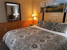 Chewuch Inn and Cabins