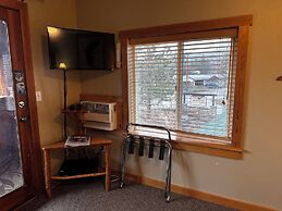 Chewuch Inn and Cabins