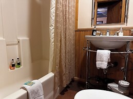 Chewuch Inn and Cabins