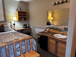 Chewuch Inn and Cabins