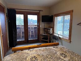 Chewuch Inn and Cabins