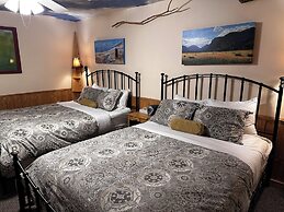 Chewuch Inn and Cabins