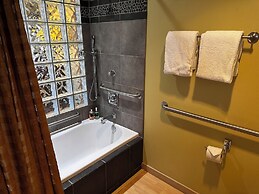 Chewuch Inn and Cabins