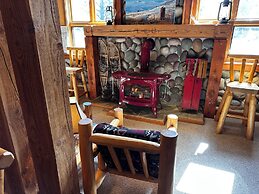 Chewuch Inn and Cabins