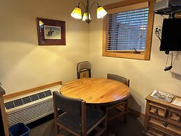 Chewuch Inn and Cabins