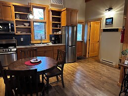 Chewuch Inn and Cabins