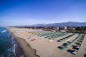 Bedo House Beach Front