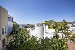 Enchanting House With Backyard in Bodrum