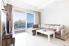 Luxury Flat With Shared Pool Near Beach in Alanya