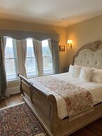 Hazeltine Boutique Hotel BnB