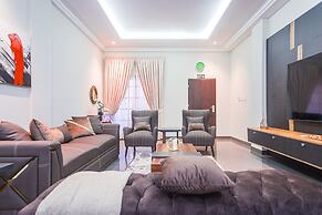 Gyamfuaa Court Apartment