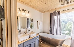 Three Little Bears Retreat