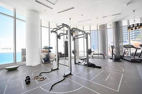 Luxe Stay at Hyde Resort -oceanfront Amenities