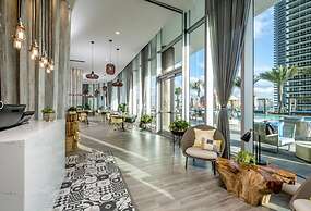 Luxe Stay at Hyde Resort -oceanfront Amenities