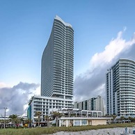 Luxe Stay at Hyde Resort -oceanfront Amenities