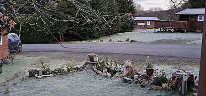 Snowdonia National Park Log Cabin With Garden