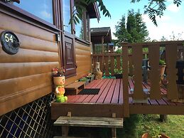 Snowdonia National Park Log Cabin With Garden