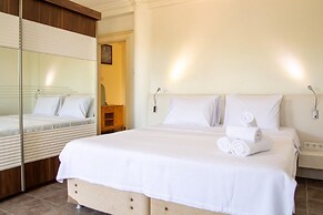 Enchanting Villa With Backyard in Cesme Near Beach