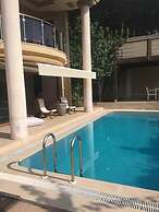 Enchanting Villa With Backyard in Cesme Near Beach