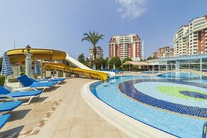 Lovely Flat With Shared Pools in Alanya