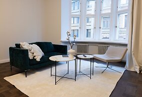 2ndhomes Stunning 3BR Apartment w Sauna