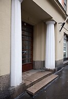 2ndhomes Stunning 3BR Apartment w Sauna