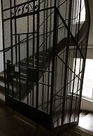 2ndhomes Stunning 3BR Apartment w Sauna