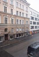 2ndhomes Stunning 3BR Apartment w Sauna