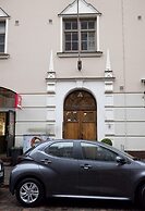 2ndhomes Bright 1BR Home in the Center