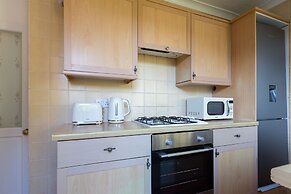 Cosy Room in Morden