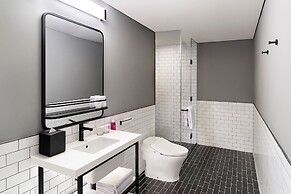 Moxy Seoul Myeongdong