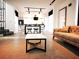 Spectacular Villa With Private Pool in Antalya