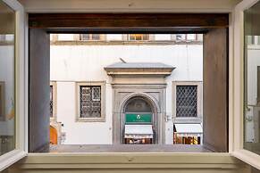 Guicciardini Apartment