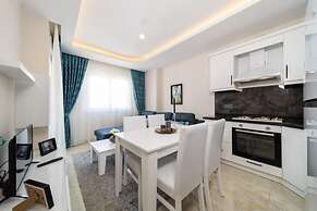 Pleasant Flat Near Beach With Balcony in Alanya