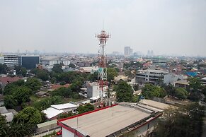 Comfort 2Br At Nifarro Park Apartment