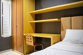 Comfort 2Br At Nifarro Park Apartment