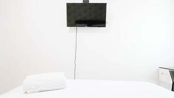 Clean Studio With Connected To Mall At Orchard Supermall Mansion Apart