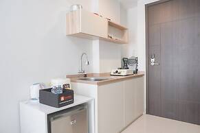 Modern Look Studio Room At Citra Living Apartment