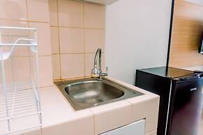 Nice Studio At Serpong Greenview Apartment