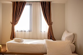 Modern And Classic 1Br At Evenciio Apartment