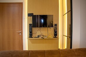 Modern And Classic 1Br At Evenciio Apartment