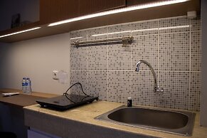 Modern And Classic 1Br At Evenciio Apartment