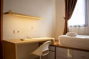 Modern And Classic 1Br At Evenciio Apartment