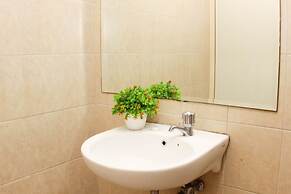 Comfort And Warm 2Br At Marina Ancol Apartment