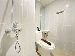 Comfy Studio Room At Grand Asia Afrika Apartment