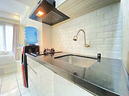 Comfy Studio Room At Grand Asia Afrika Apartment