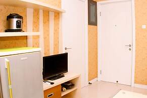 Nice And Strategic 2Br At Green Pramuka City Apartment