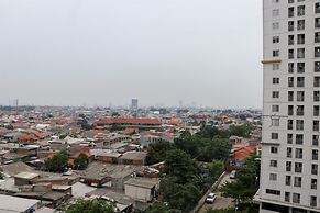 Stunning And Comfy 2Br Bassura City Apartment